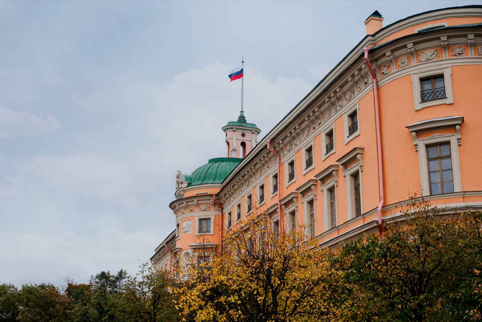 Мифы и Легенды Петербурга