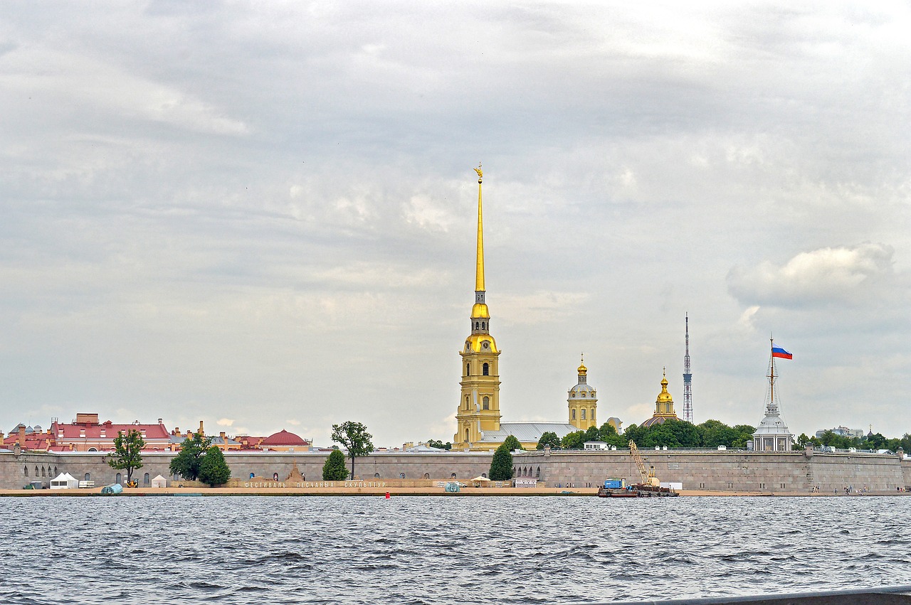 Обзорная с посещением Петропавловской крепости