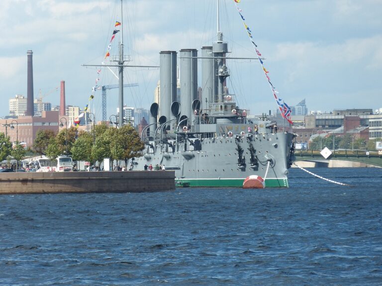 warship-538981_1280.jpg