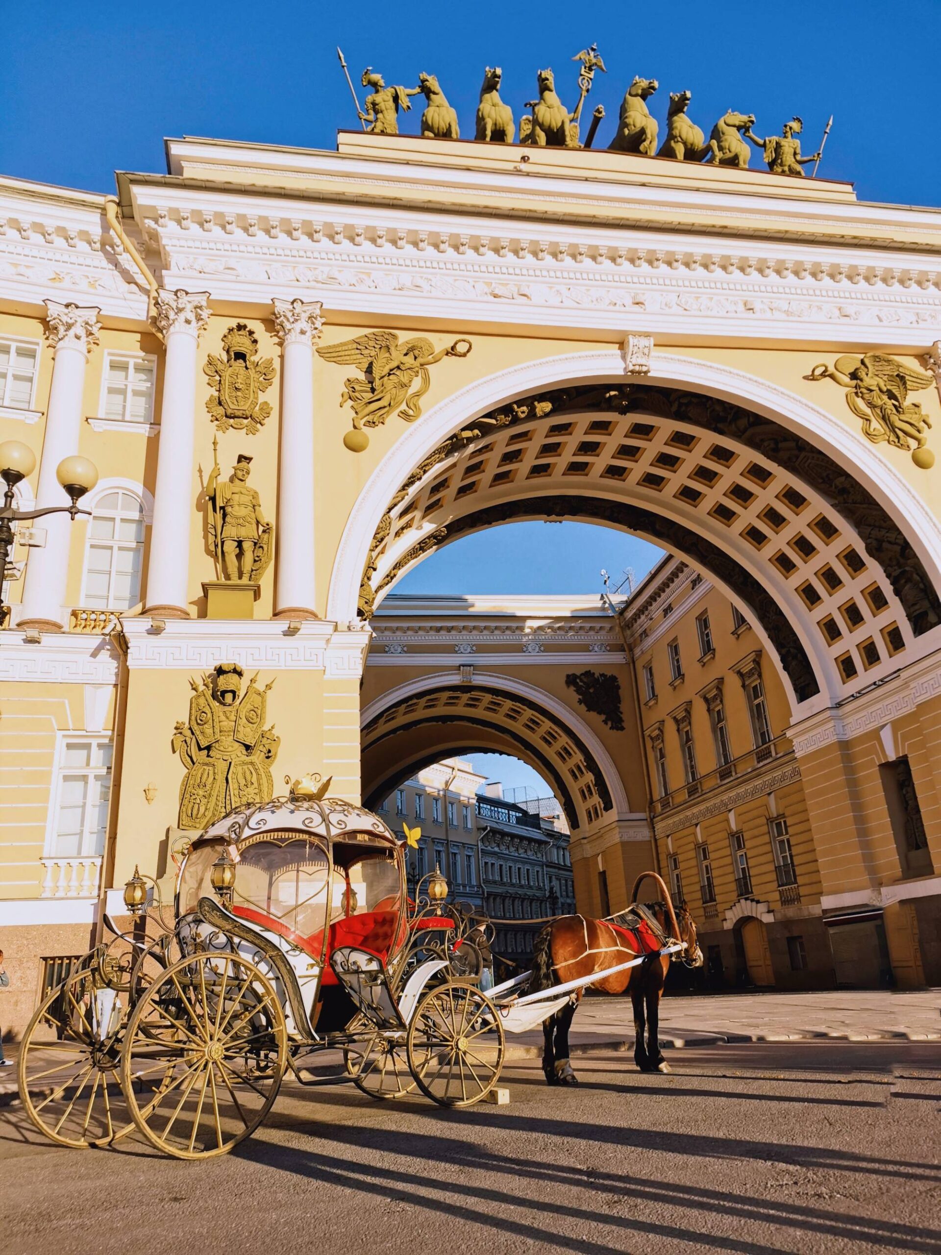 Знакомство с Петербургом