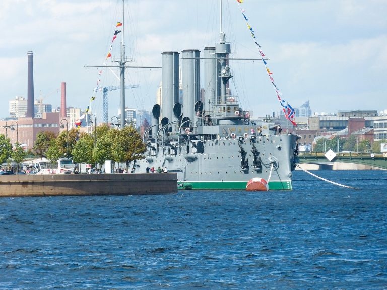 Обзорная экскурсия с посещением Крейсера «Аврора»