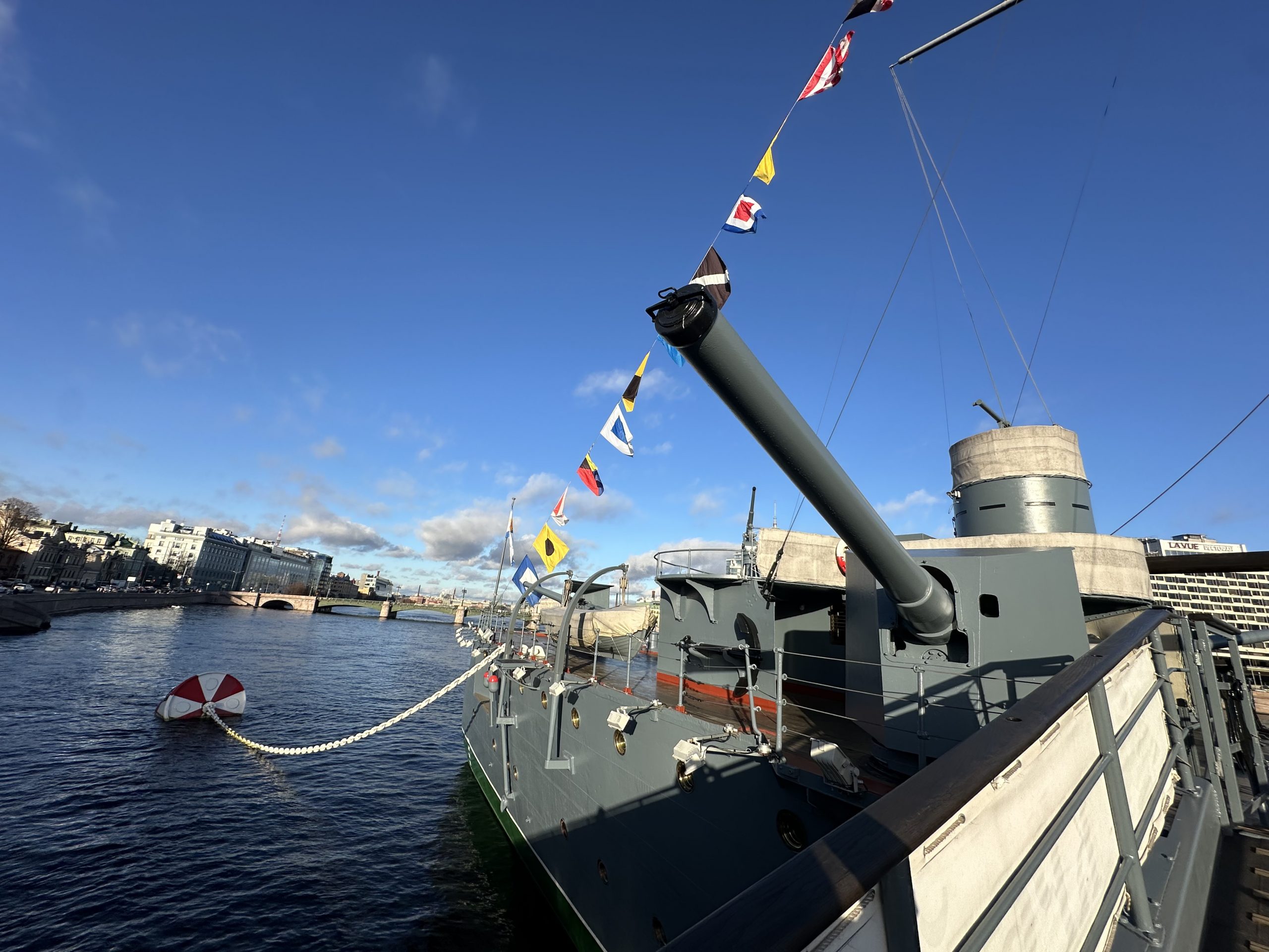 Обзорная экскурсия с посещением Крейсера «Аврора»