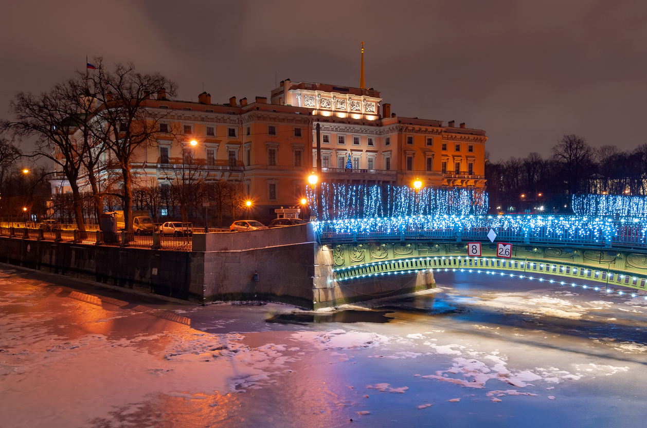 Авторская ночная экскурсия по Петербургу