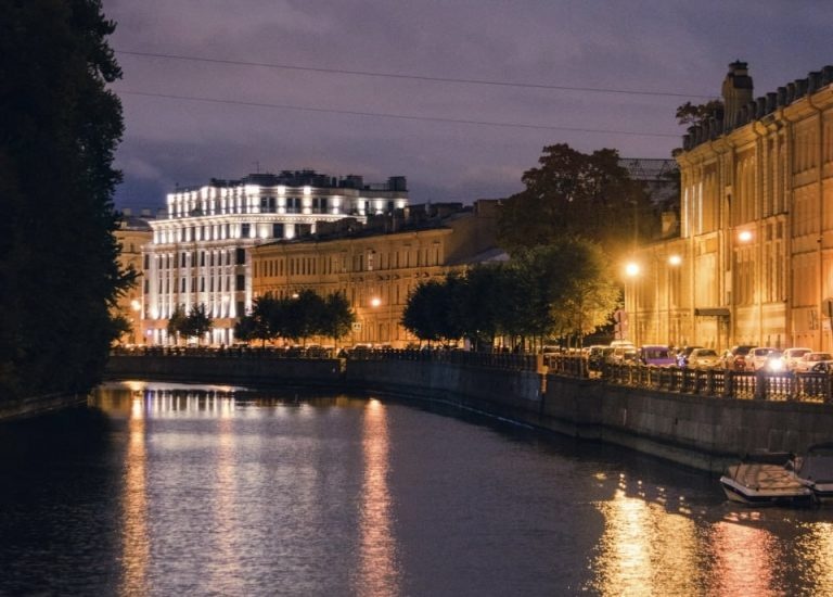 Авторская ночная экскурсия по Петербургу