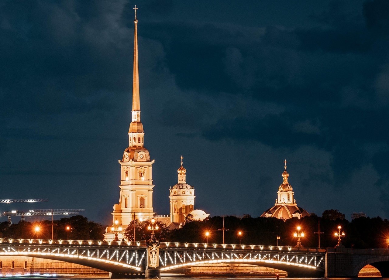 Авторская ночная экскурсия по Петербургу