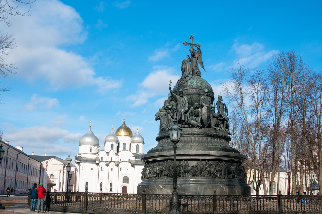 Памятник Крещению Руси Великий новгород