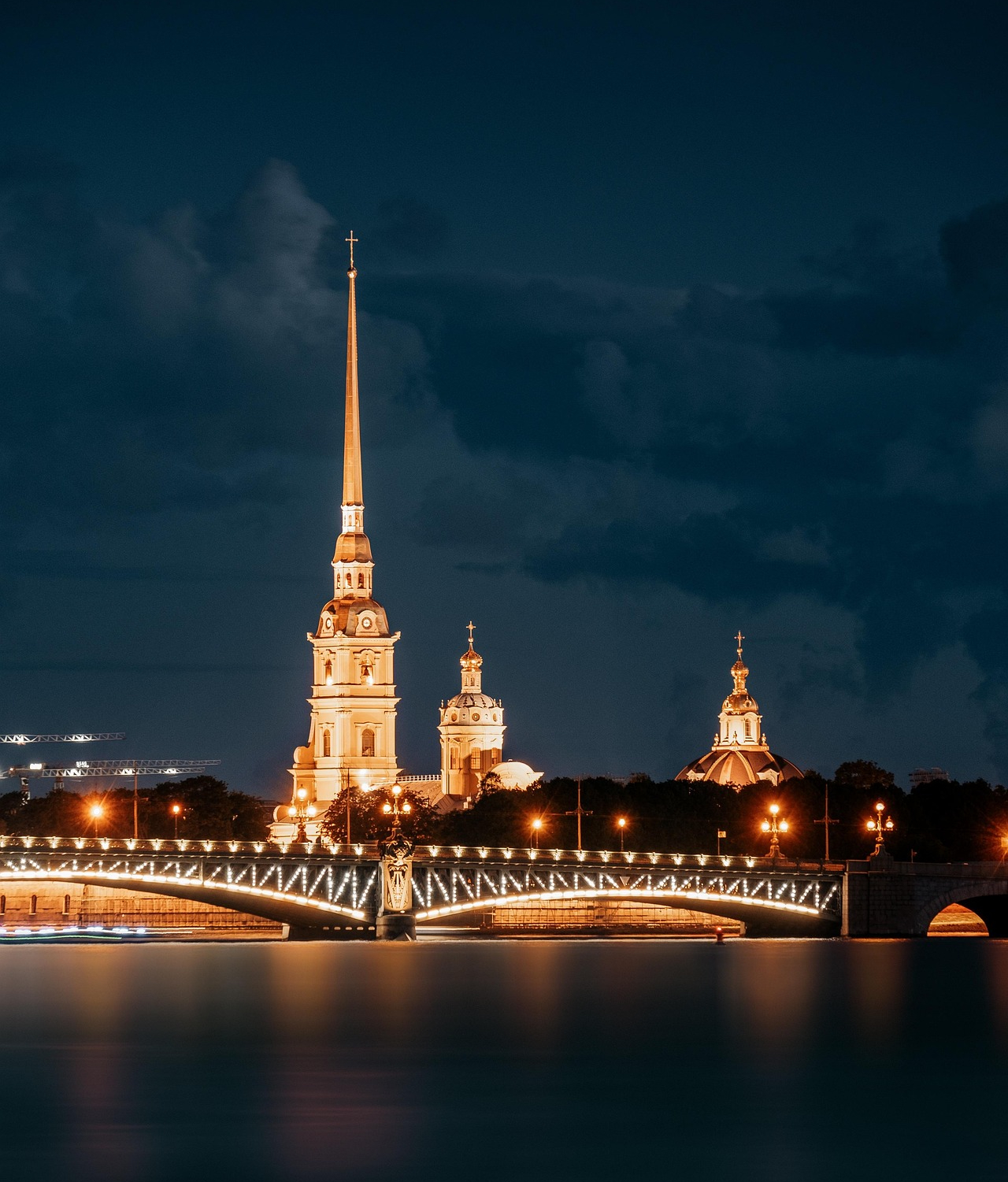 Авторская ночная экскурсия по Петербургу