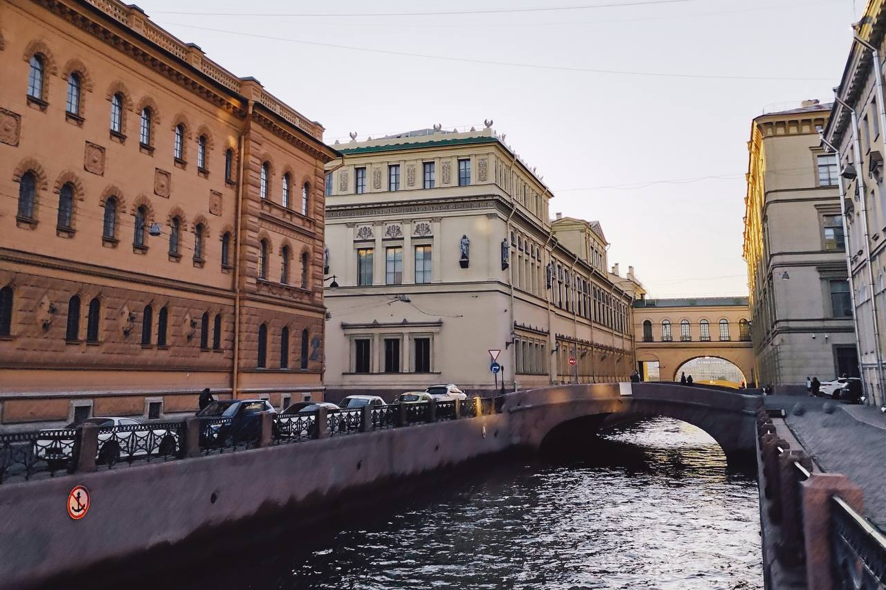 На улицах Петербурга
