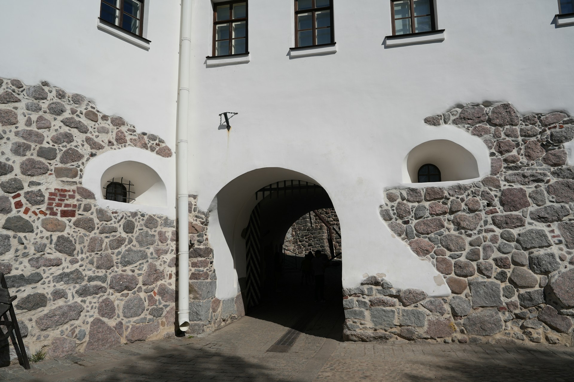 Внутри замка в Выборг