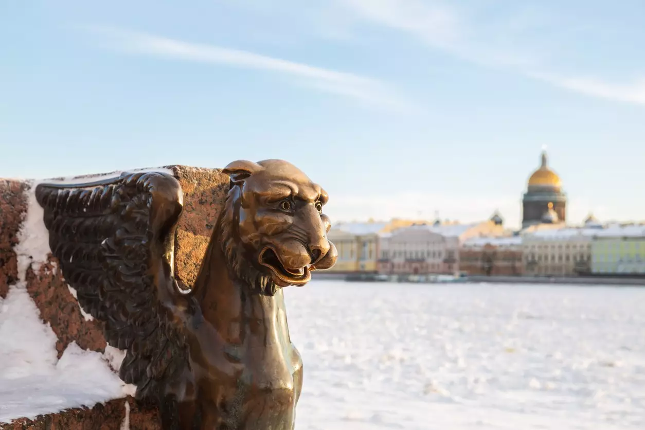 Грифоны в Санкт-Петербурге